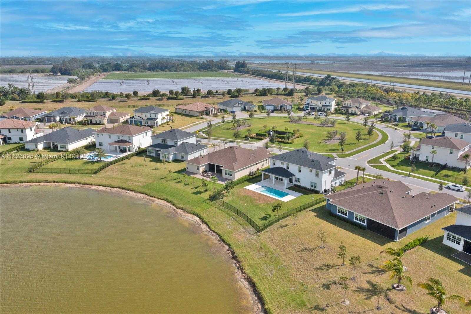 Small Image of 757 HOOKLINE CIR, Loxahatchee Number 61