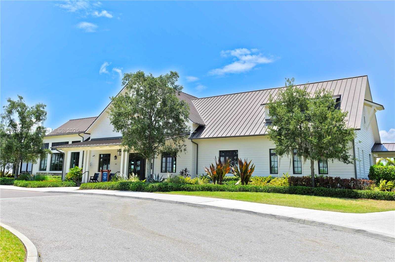Small Image of 757 HOOKLINE CIR, Loxahatchee Number 64