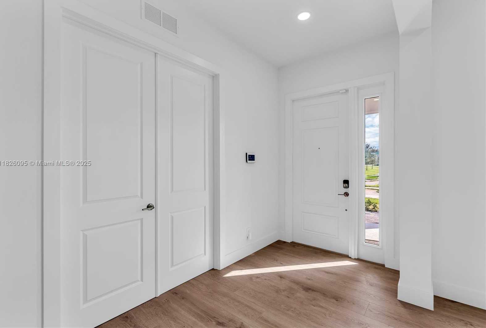 Small Image of 757 HOOKLINE CIR, Loxahatchee Number 8