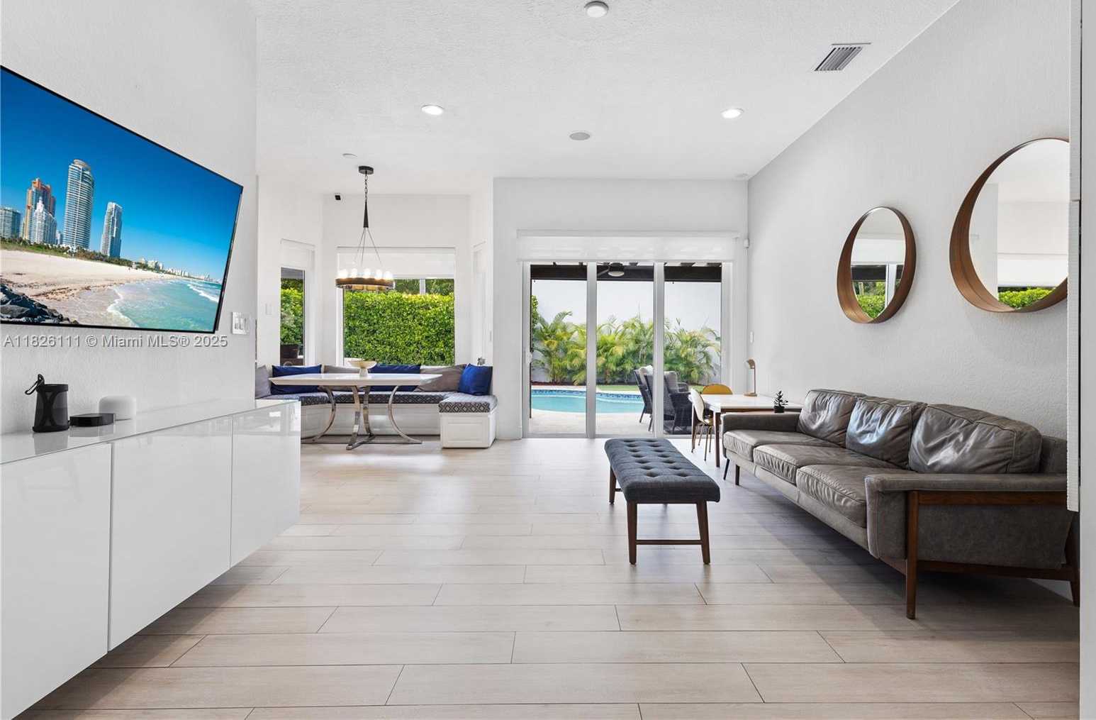 Small Image of 10989 NORTH WEST 73RD TER, Doral Number 14