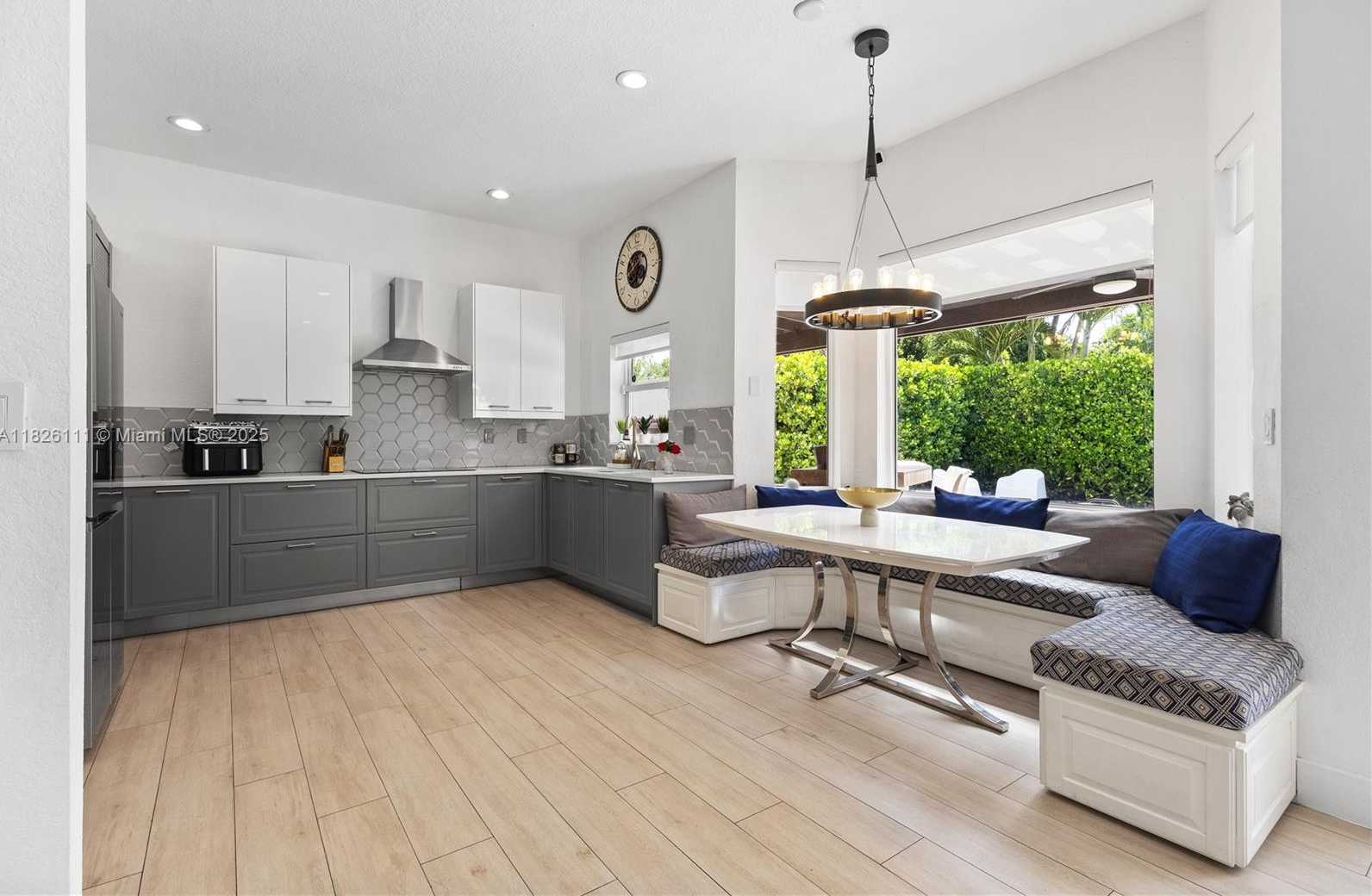 Small Image of 10989 NORTH WEST 73RD TER, Doral Number 18