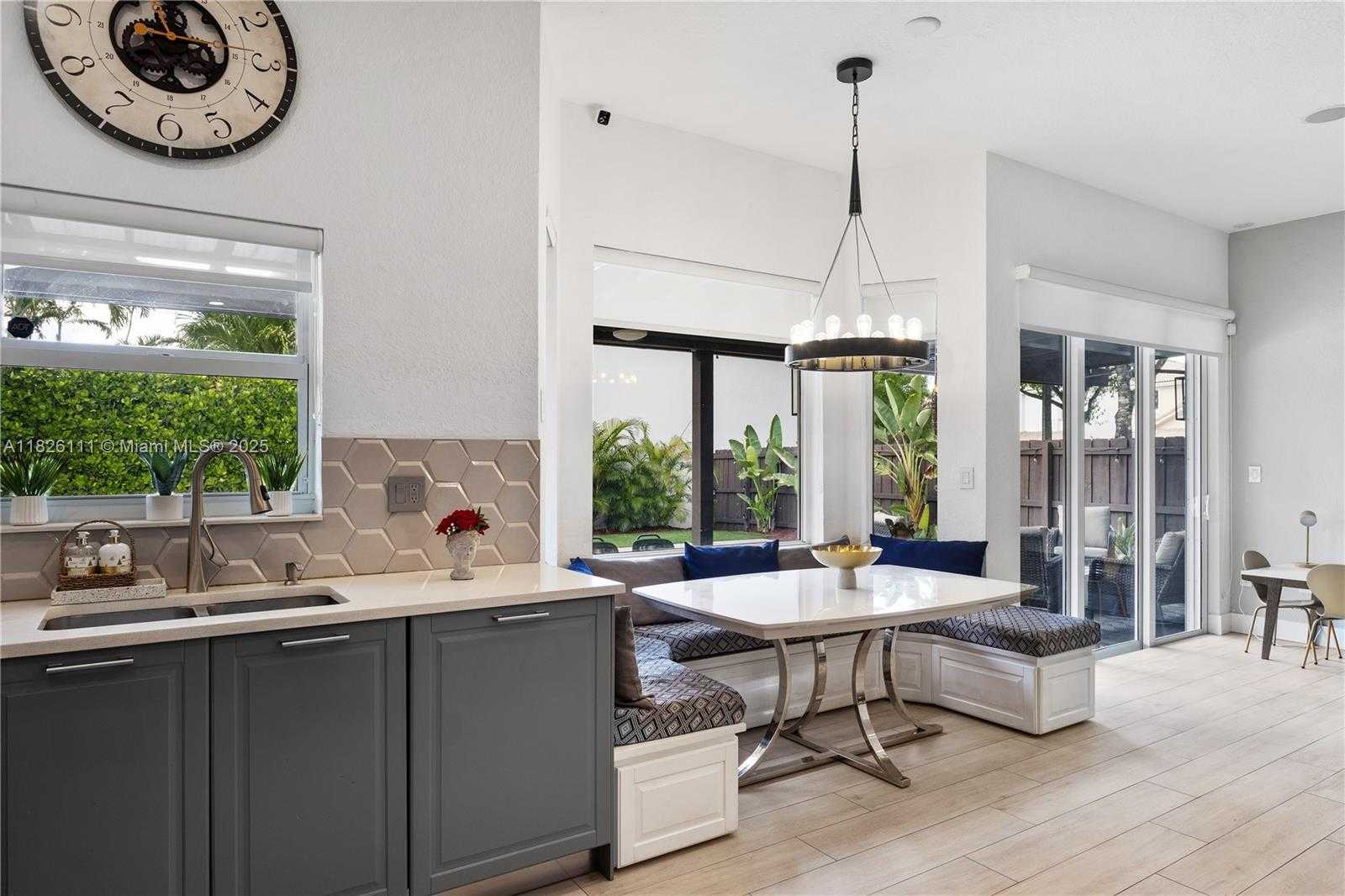 Small Image of 10989 NORTH WEST 73RD TER, Doral Number 21