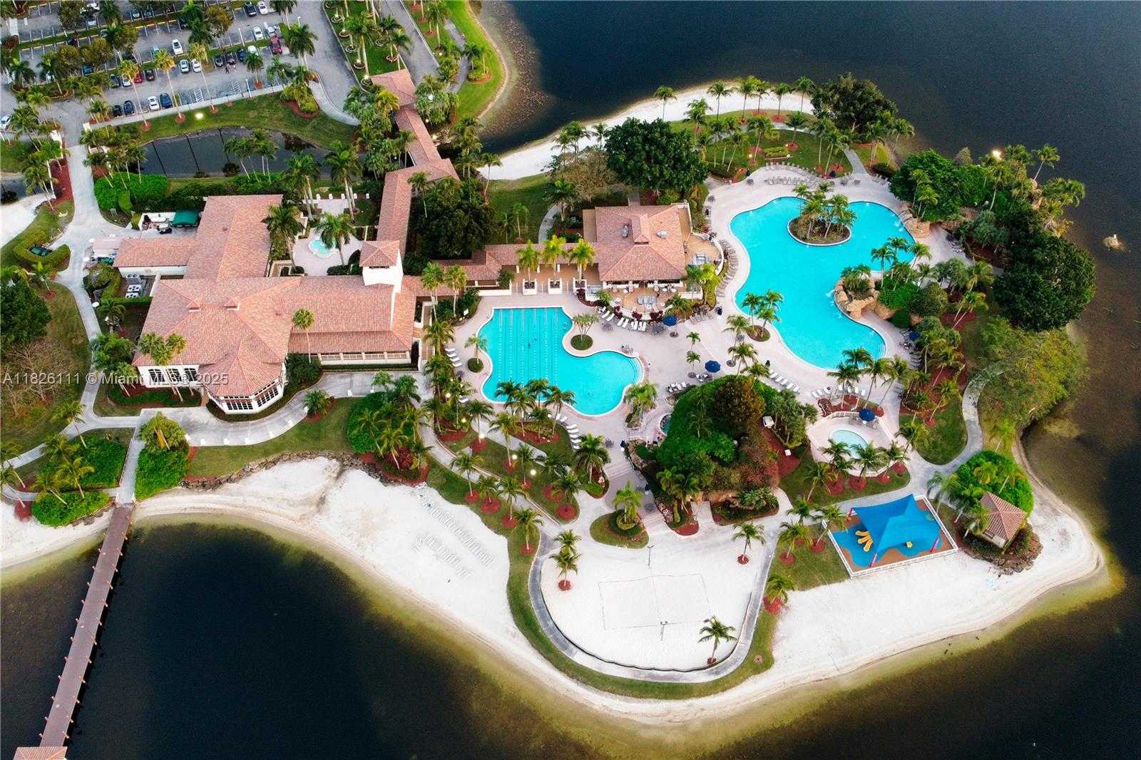 Small Image of 10989 NORTH WEST 73RD TER, Doral Number 27