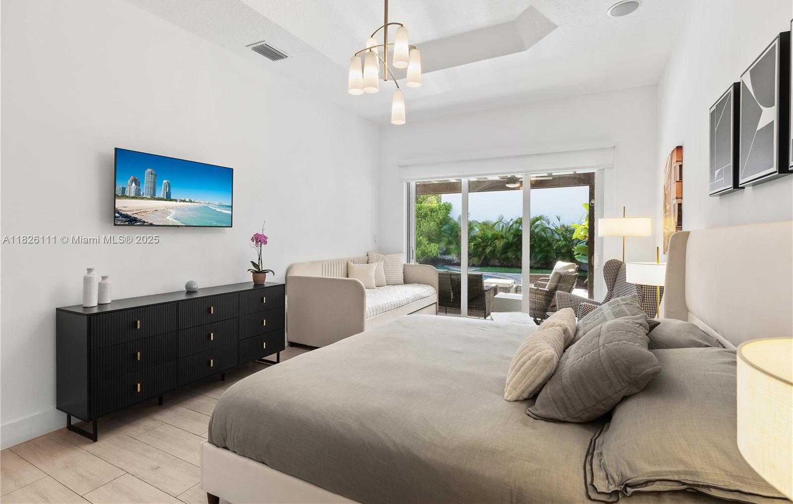 Small Image of 10989 NORTH WEST 73RD TER, Doral Number 37