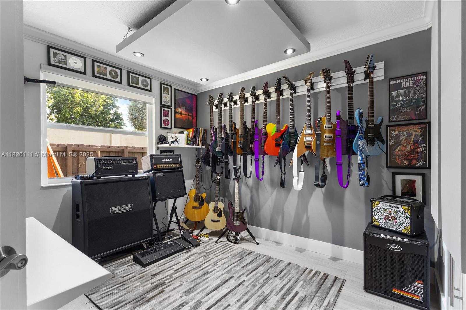 Small Image of 10989 NORTH WEST 73RD TER, Doral Number 44