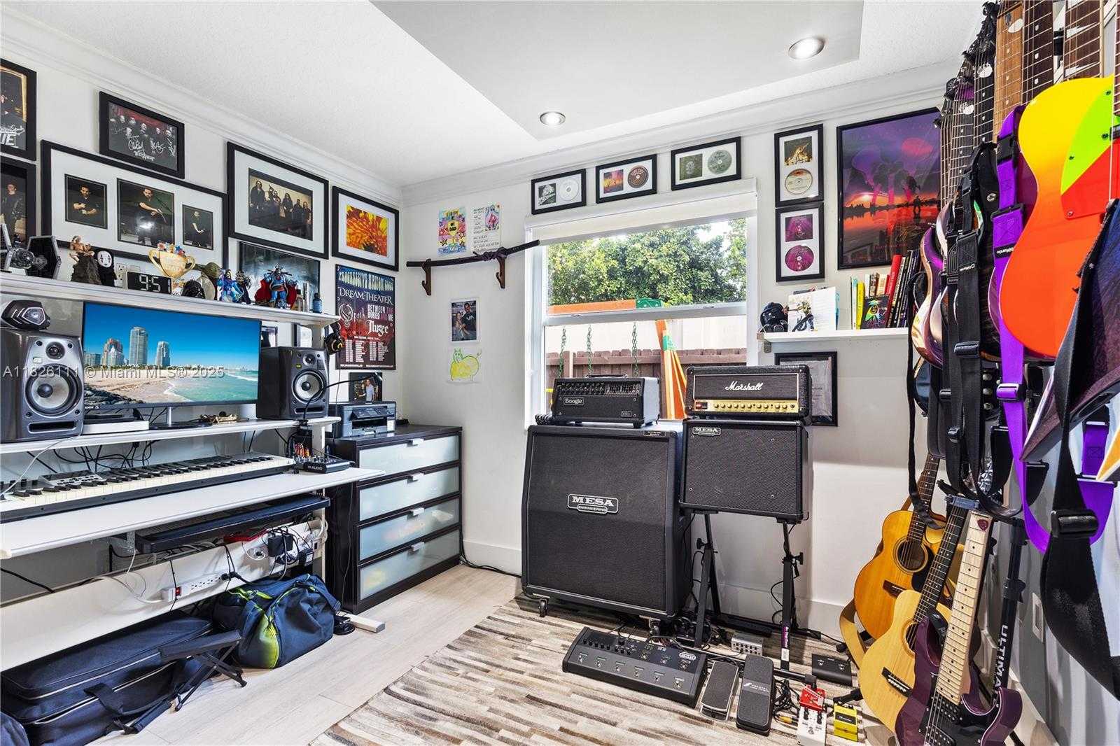 Small Image of 10989 NORTH WEST 73RD TER, Doral Number 45