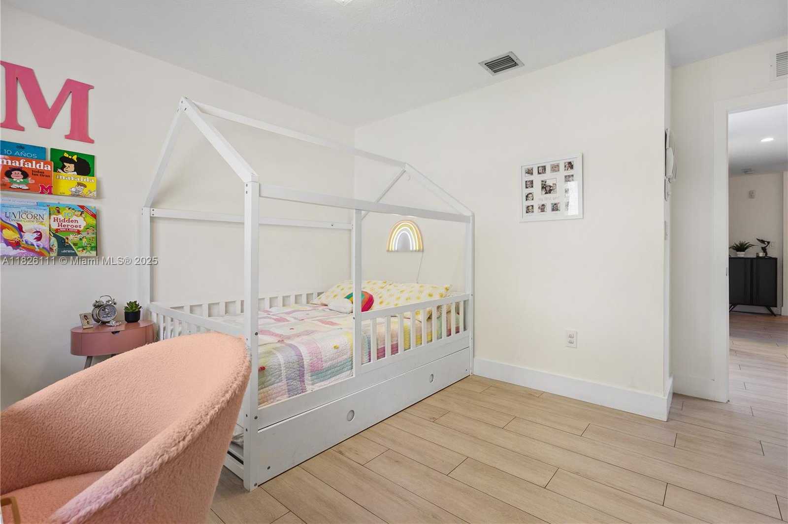 Small Image of 10989 NORTH WEST 73RD TER, Doral Number 52