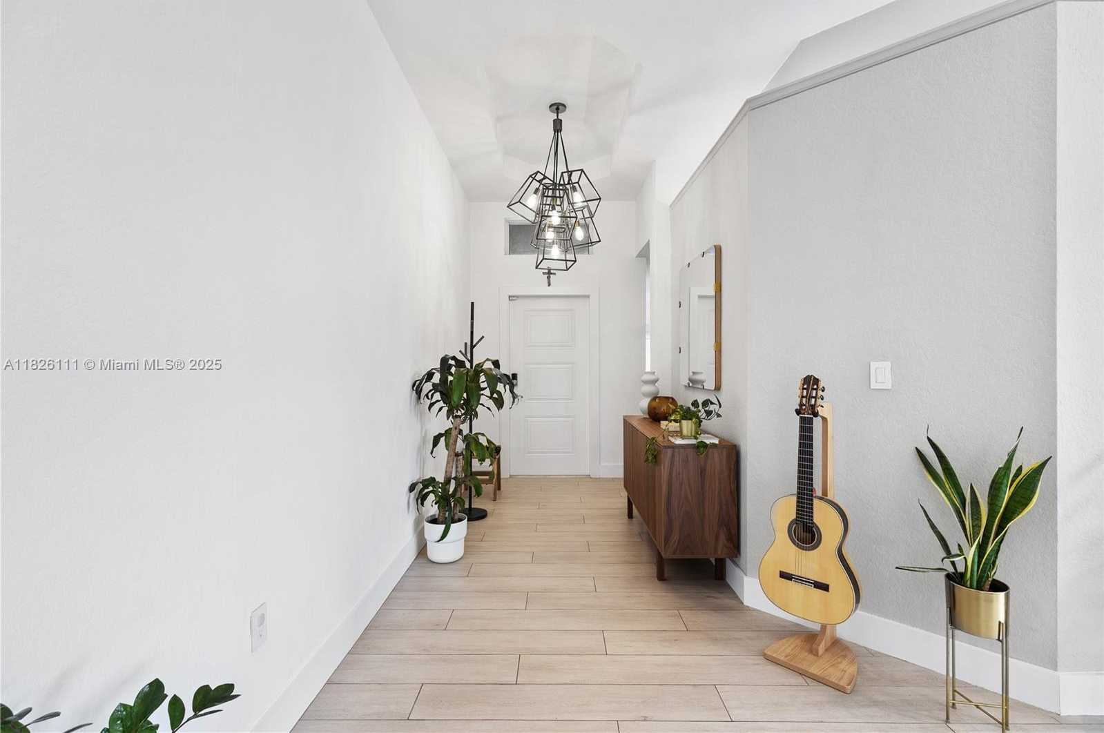 Small Image of 10989 NORTH WEST 73RD TER, Doral Number 7