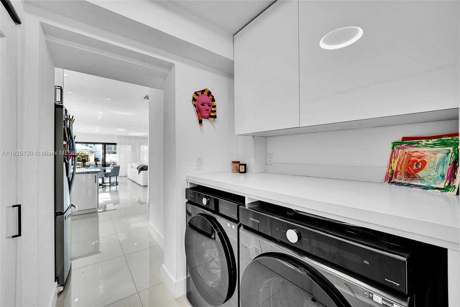 Small Image of 830 RAYMOND ST, Miami Beach Number 30