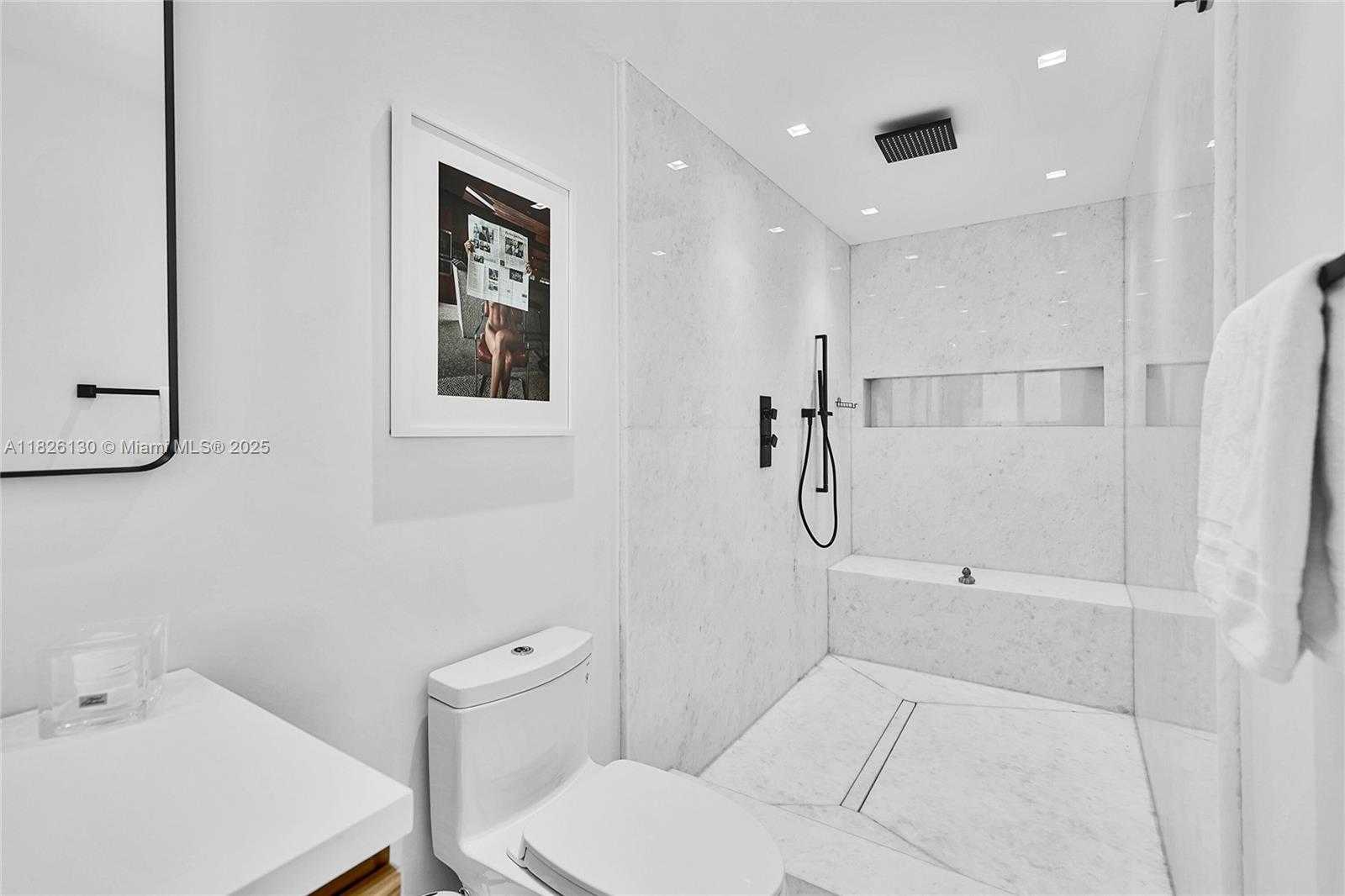 Small Image of 830 RAYMOND ST, Miami Beach Number 40