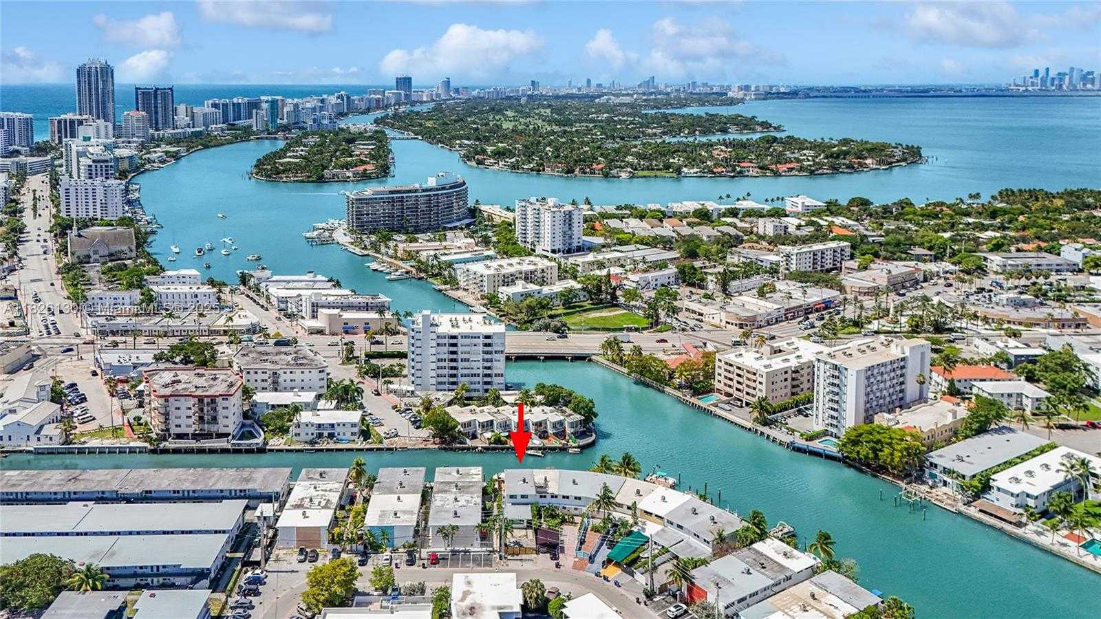 Small Image of 830 RAYMOND ST, Miami Beach Number 62