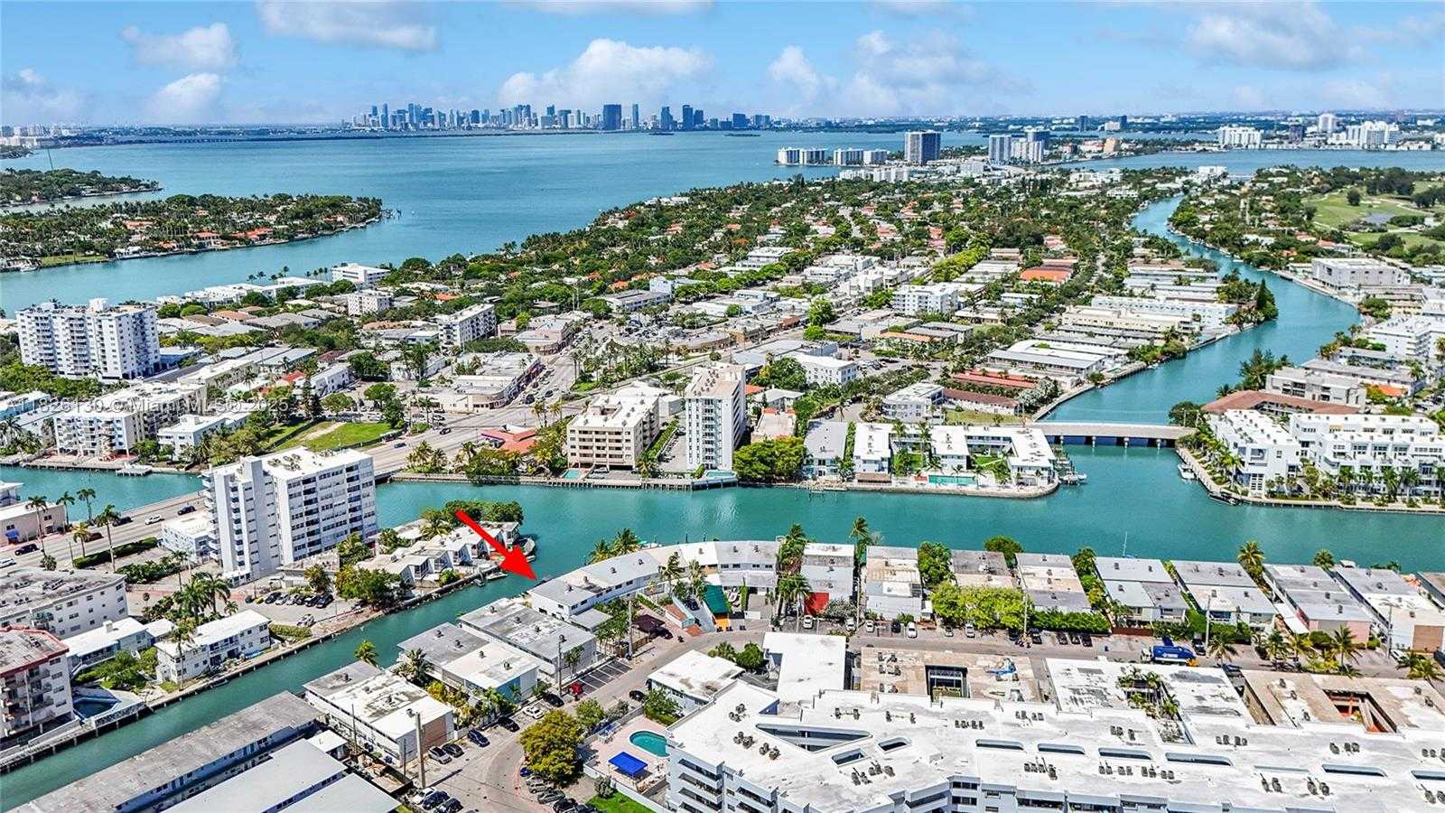 Small Image of 830 RAYMOND ST, Miami Beach Number 64
