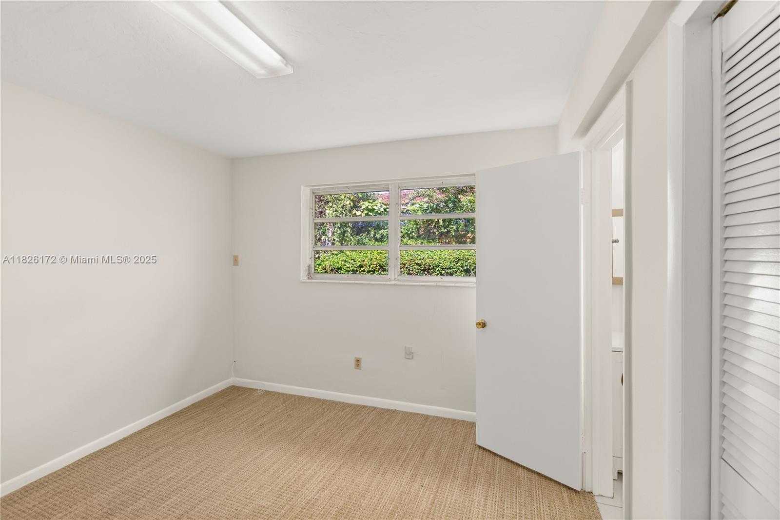 Small Image of 1242 SEVILLA AVE, Coral Gables Number 18