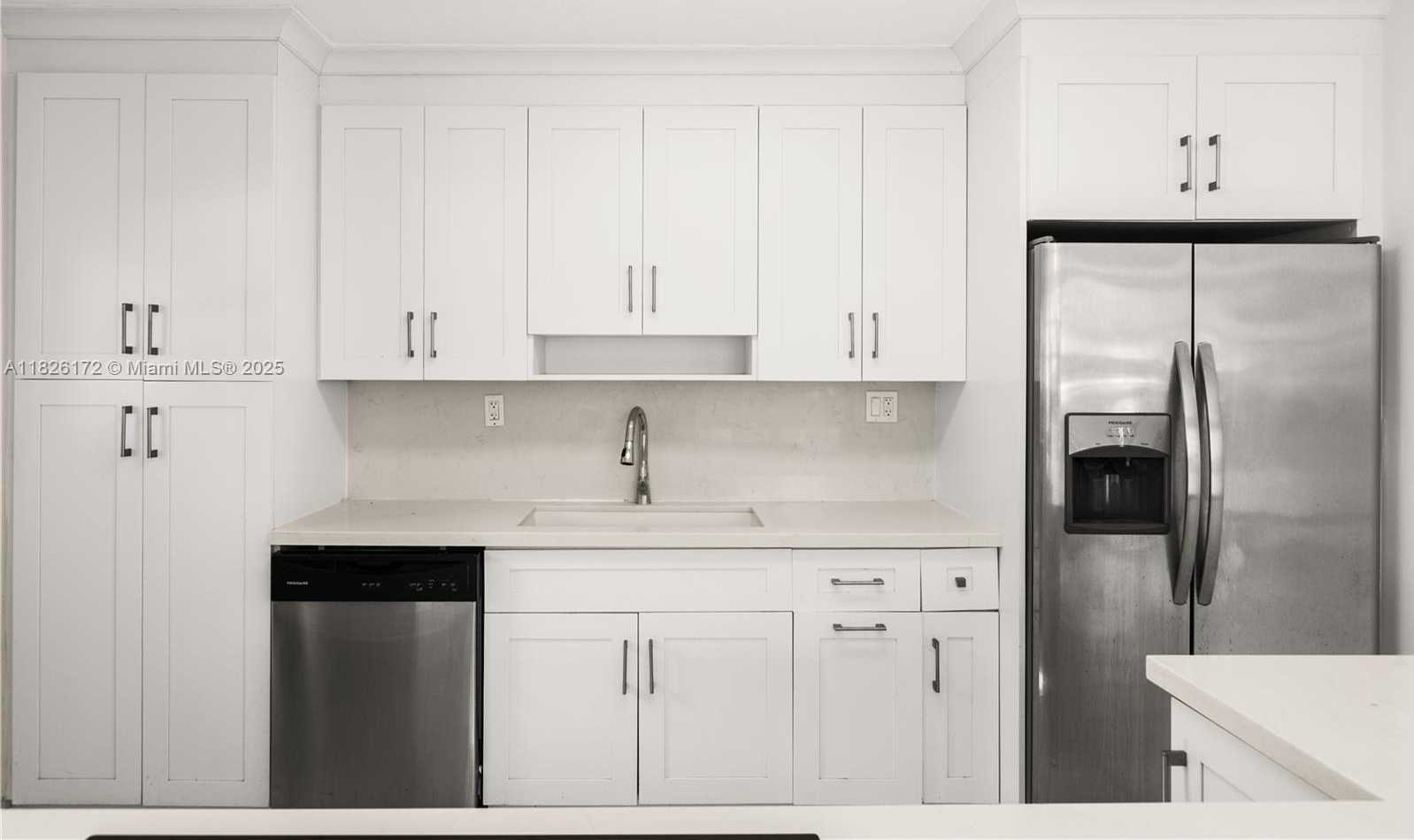 Small Image of 1242 SEVILLA AVE, Coral Gables Number 36