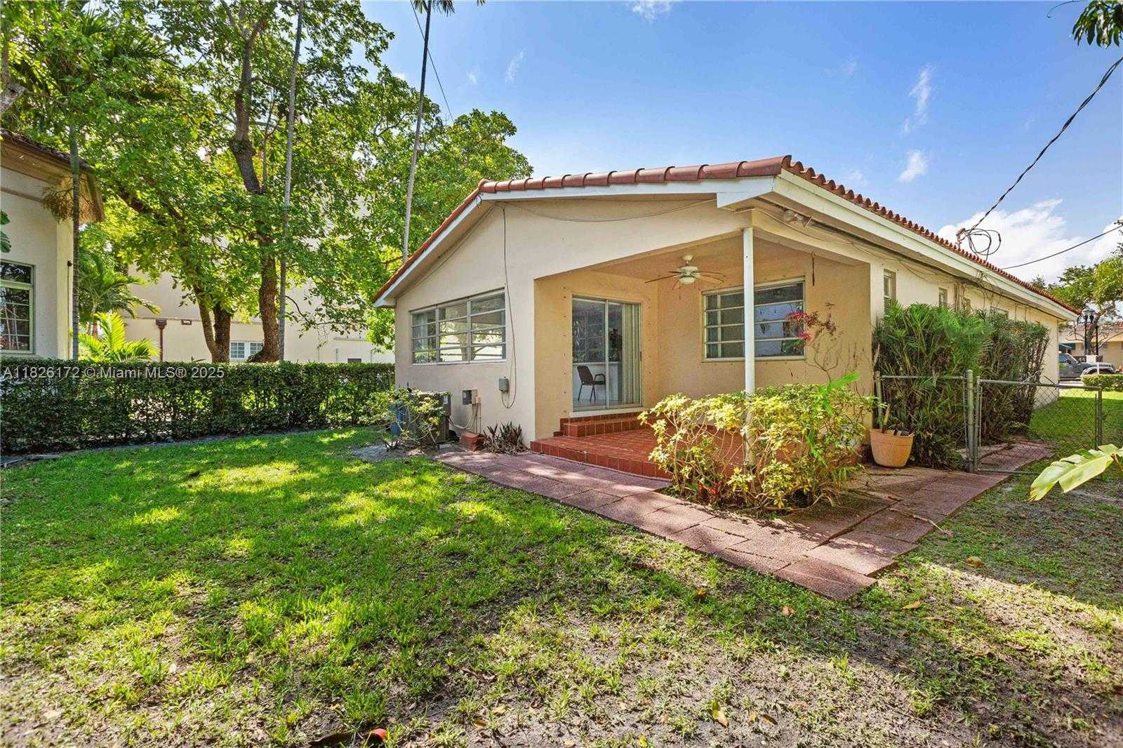 Small Image of 1242 SEVILLA AVE, Coral Gables Number 6
