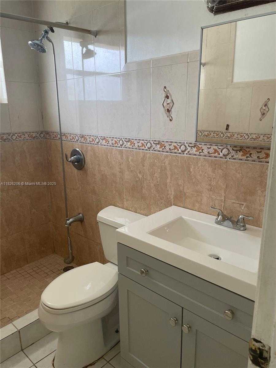 Small Image of 7023 SOUTH WEST 19TH ST, North Lauderdale Number 10