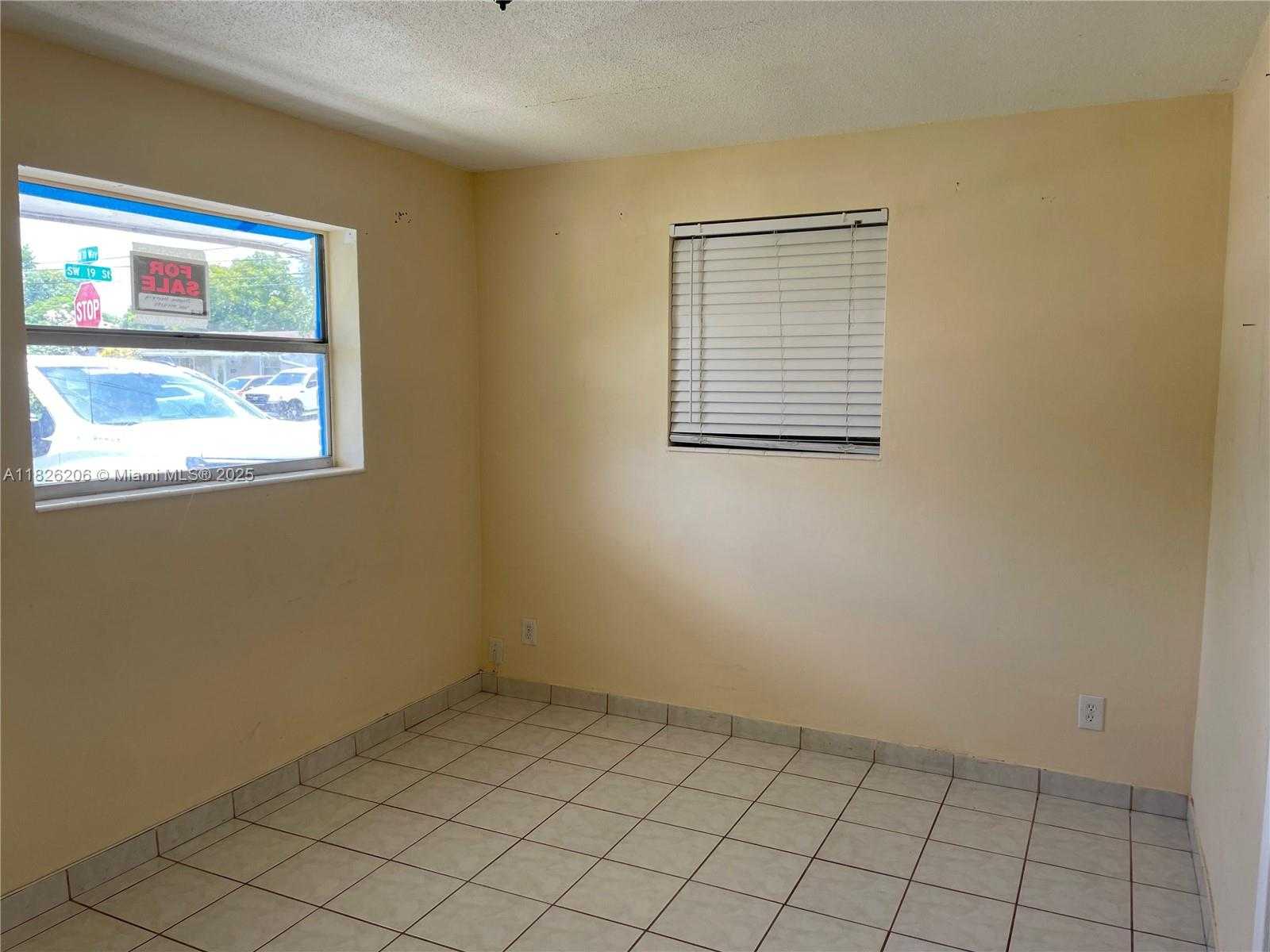 Small Image of 7023 SOUTH WEST 19TH ST, North Lauderdale Number 12