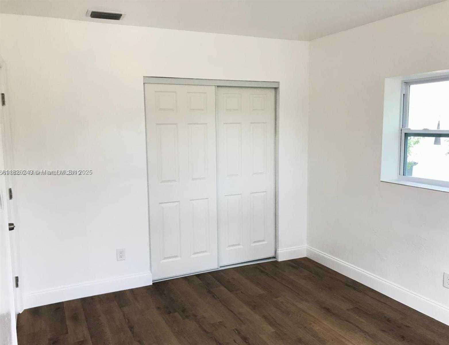 Small Image of 6710 SOUTH WEST 18TH CT, North Lauderdale Number 12