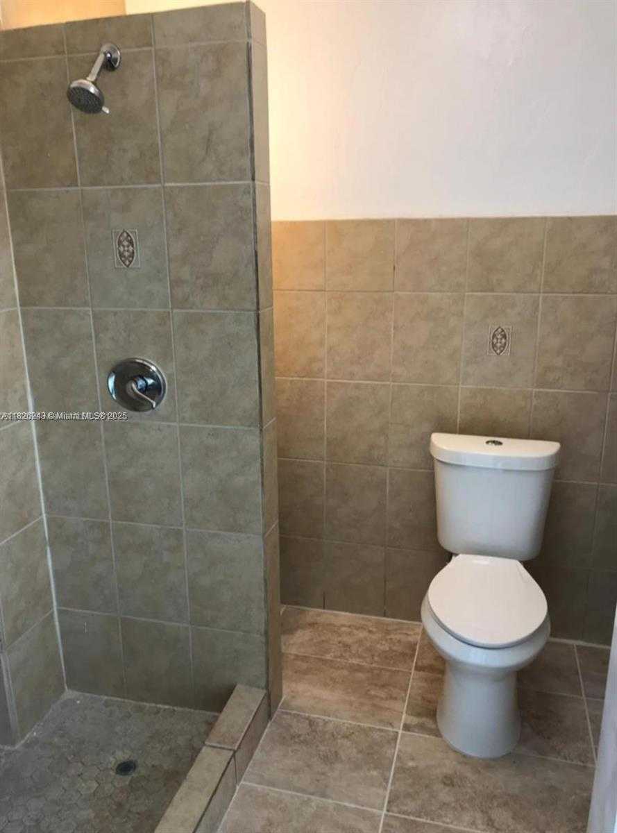Small Image of 6710 SOUTH WEST 18TH CT, North Lauderdale Number 16