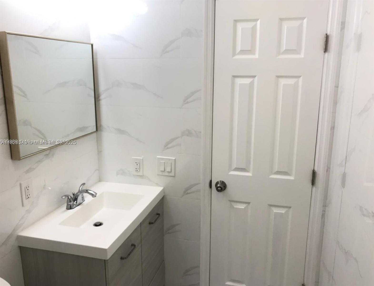 Small Image of 6710 SOUTH WEST 18TH CT, North Lauderdale Number 22