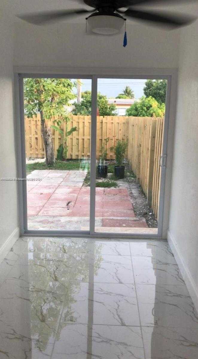Small Image of 6710 SOUTH WEST 18TH CT, North Lauderdale Number 25