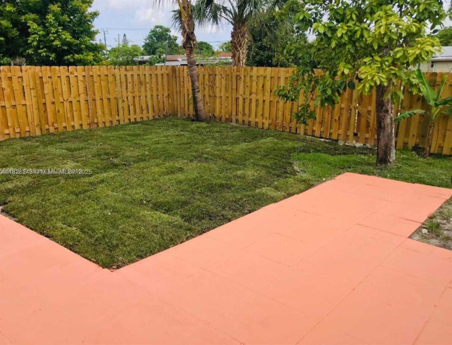 Small Image of 6710 SOUTH WEST 18TH CT, North Lauderdale Number 27