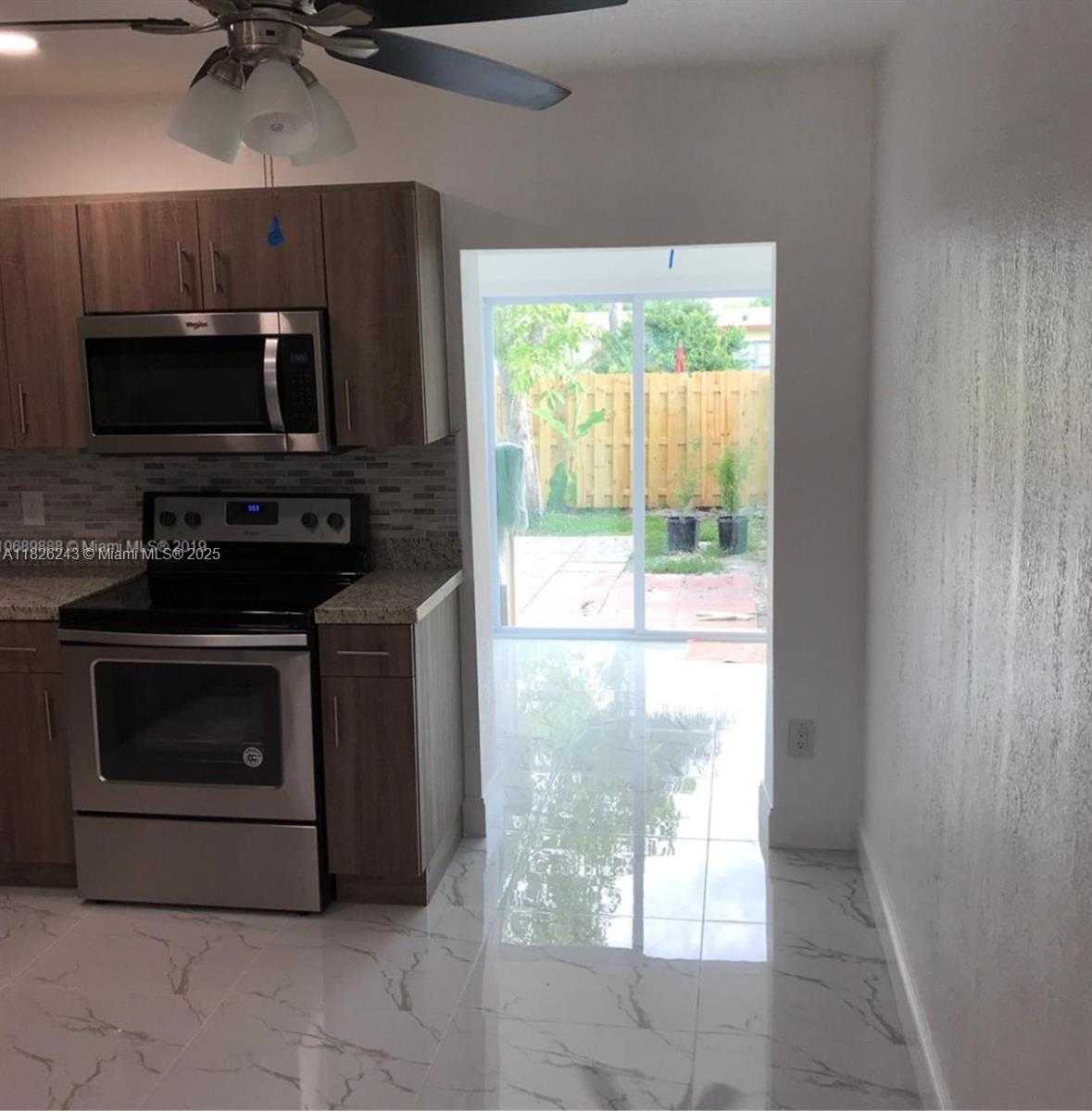 Small Image of 6710 SOUTH WEST 18TH CT, North Lauderdale Number 5
