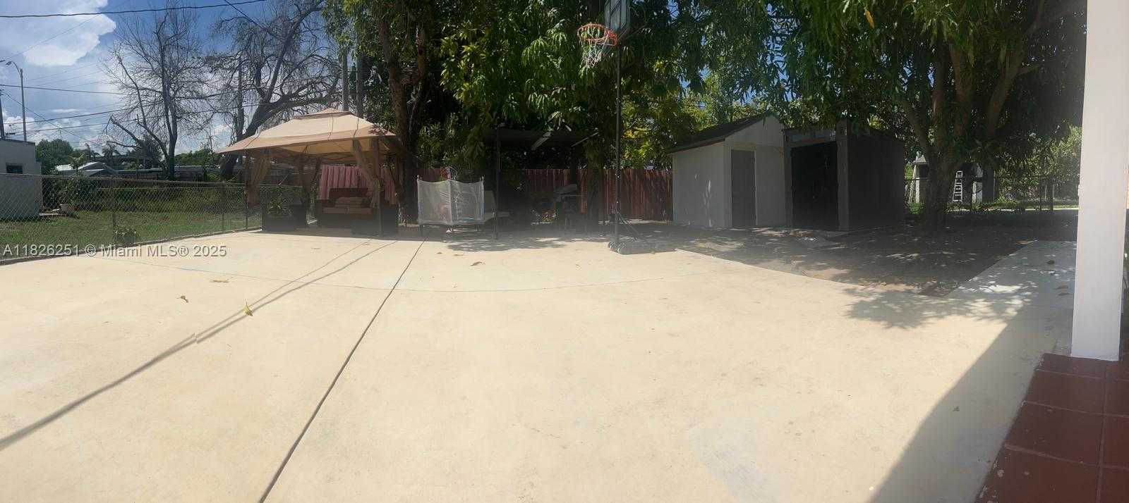 Small Image of 217 EAST 20TH ST, Hialeah Number 15