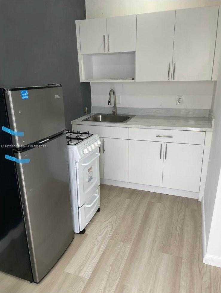 Small Image of 217 EAST 20TH ST, Hialeah Number 19