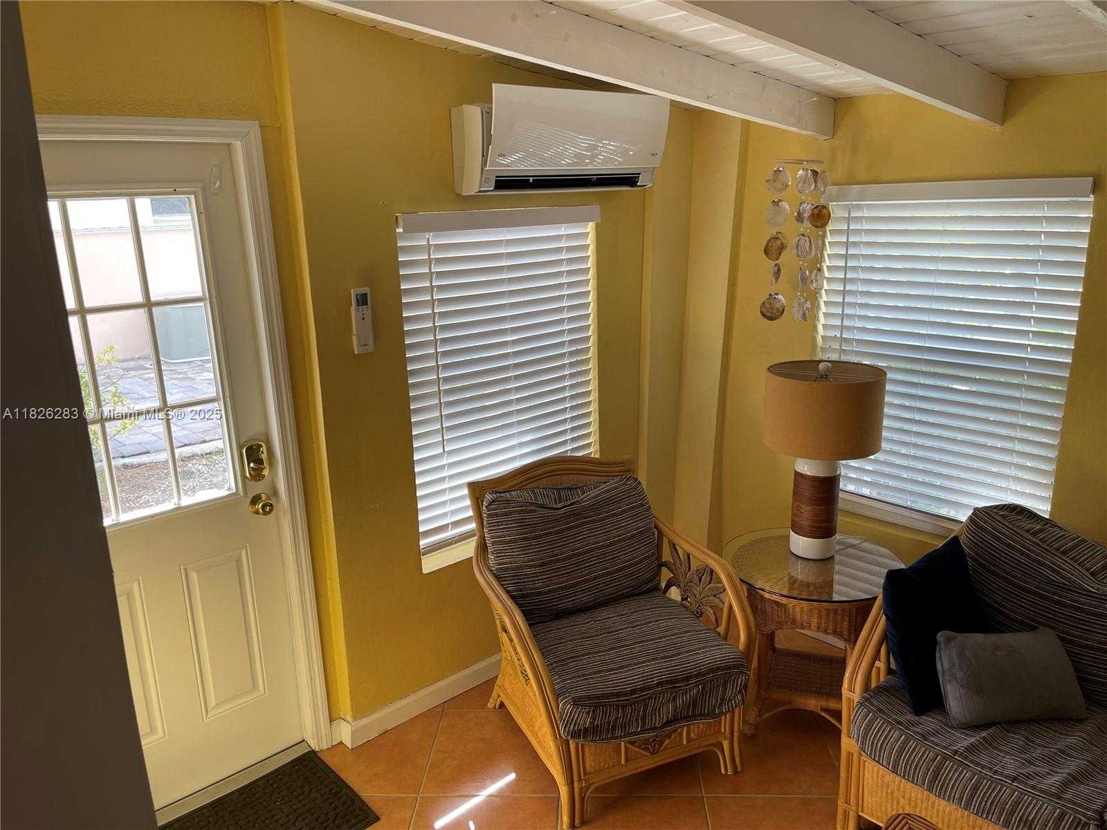 Small Image of 185 GARDENIA STREET, Tavernier Number 2