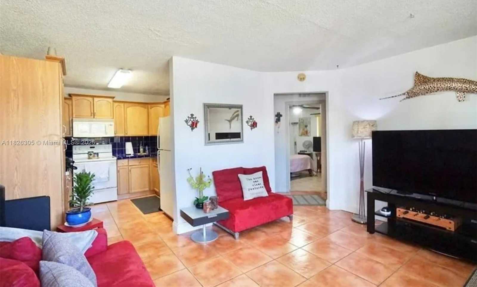 Small Image of 6103 MONROE ST, Hollywood Number 8