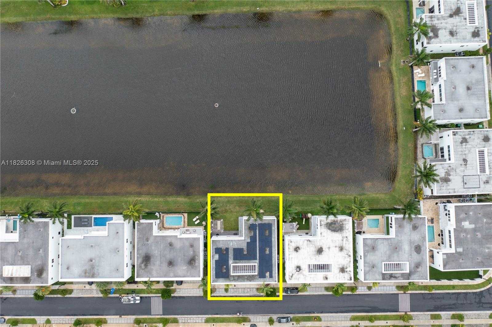 Small Image of 10272 NORTH WEST 75TH TER, Doral Number 2