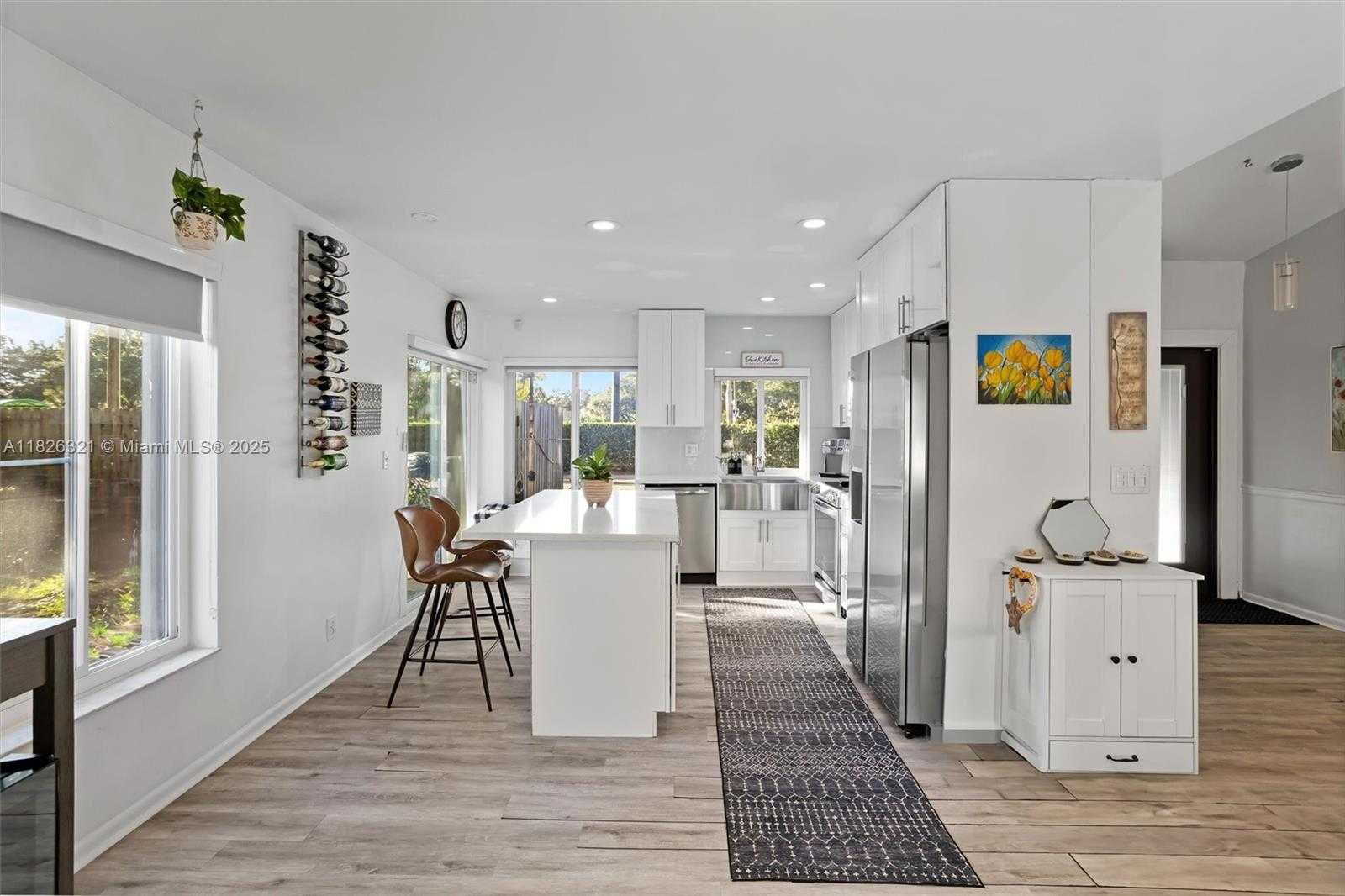 Small Image of 50 FOREST CIR, Cooper City Number 10