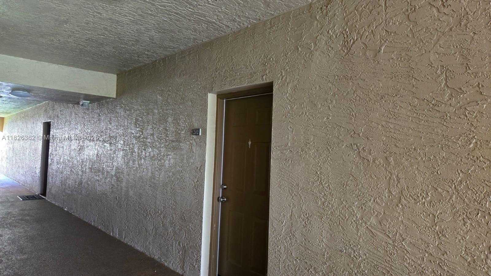 Small Image of 230 SOUTH WEST 117TH TER, Pembroke Pines Number 31