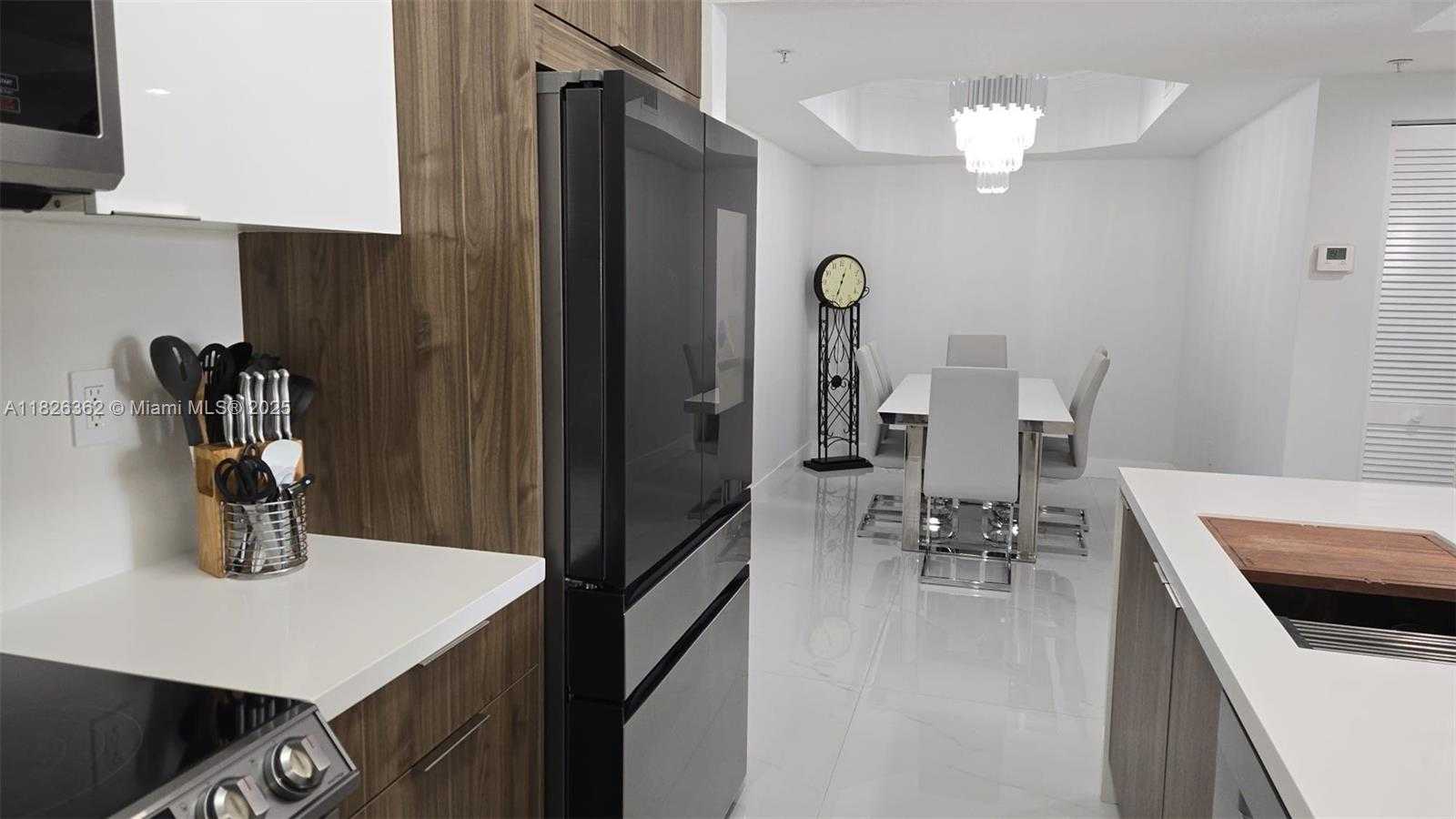 Small Image of 230 SOUTH WEST 117TH TER, Pembroke Pines Number 4