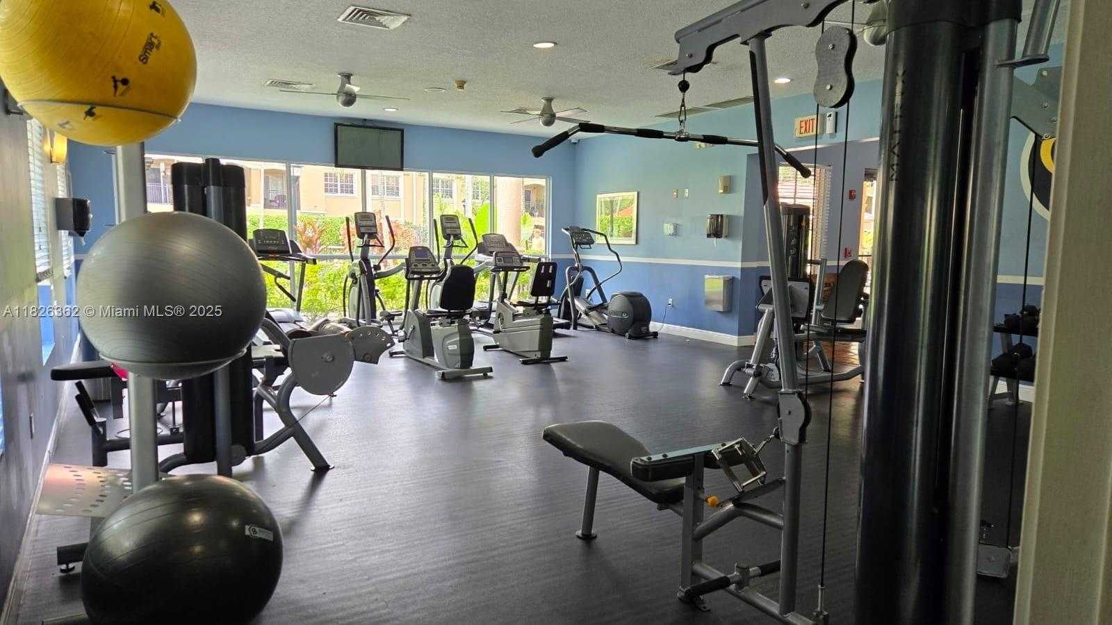 Small Image of 230 SOUTH WEST 117TH TER, Pembroke Pines Number 41