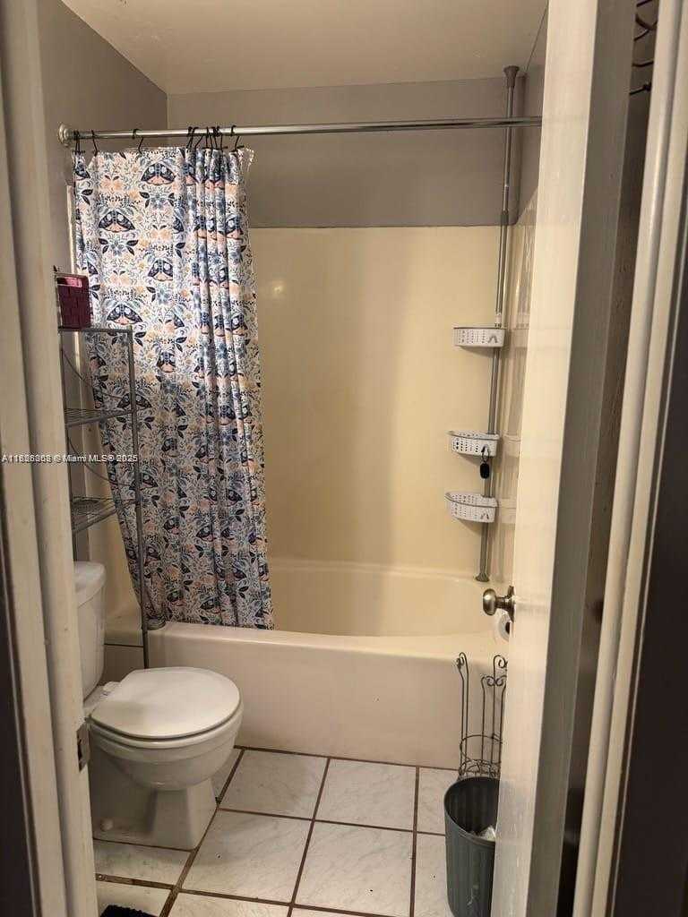 Small Image of 7301 SOUTH WEST 8TH ST, North Lauderdale Number 13
