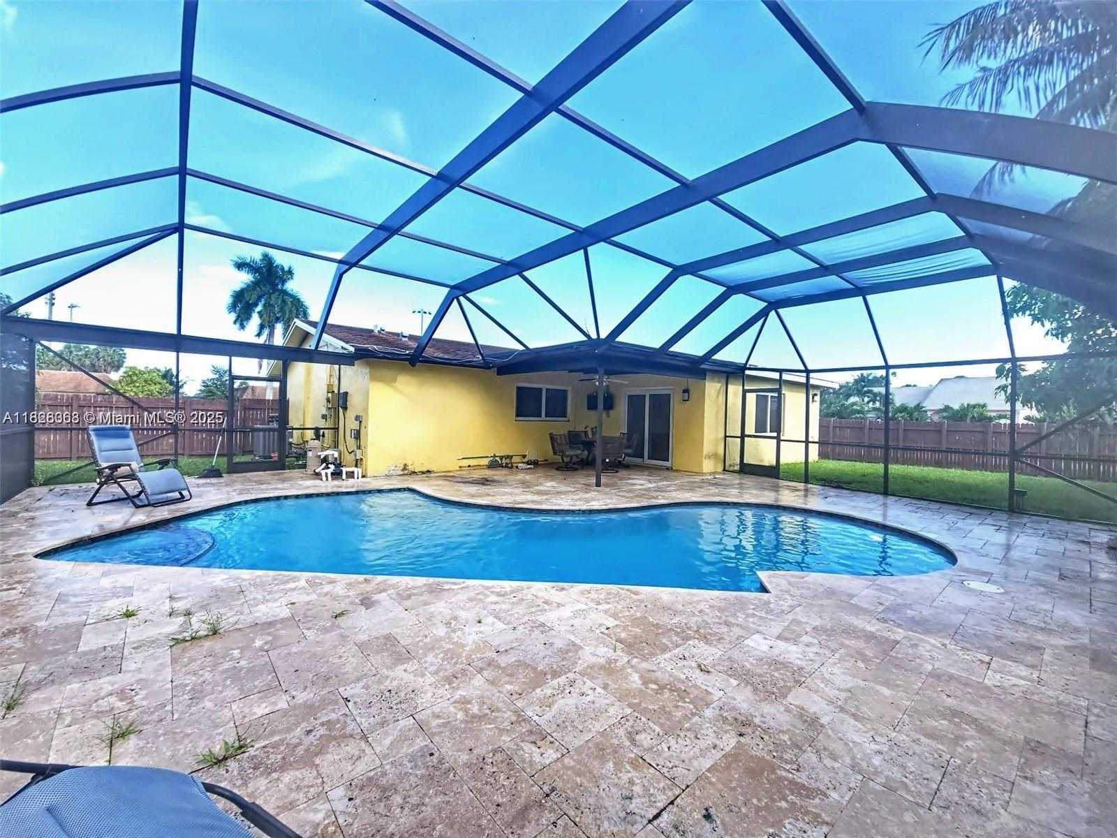 Small Image of 7301 SOUTH WEST 8TH ST, North Lauderdale Number 16
