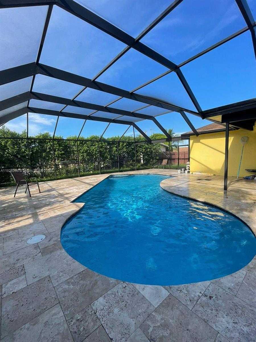 Small Image of 7301 SOUTH WEST 8TH ST, North Lauderdale Number 17