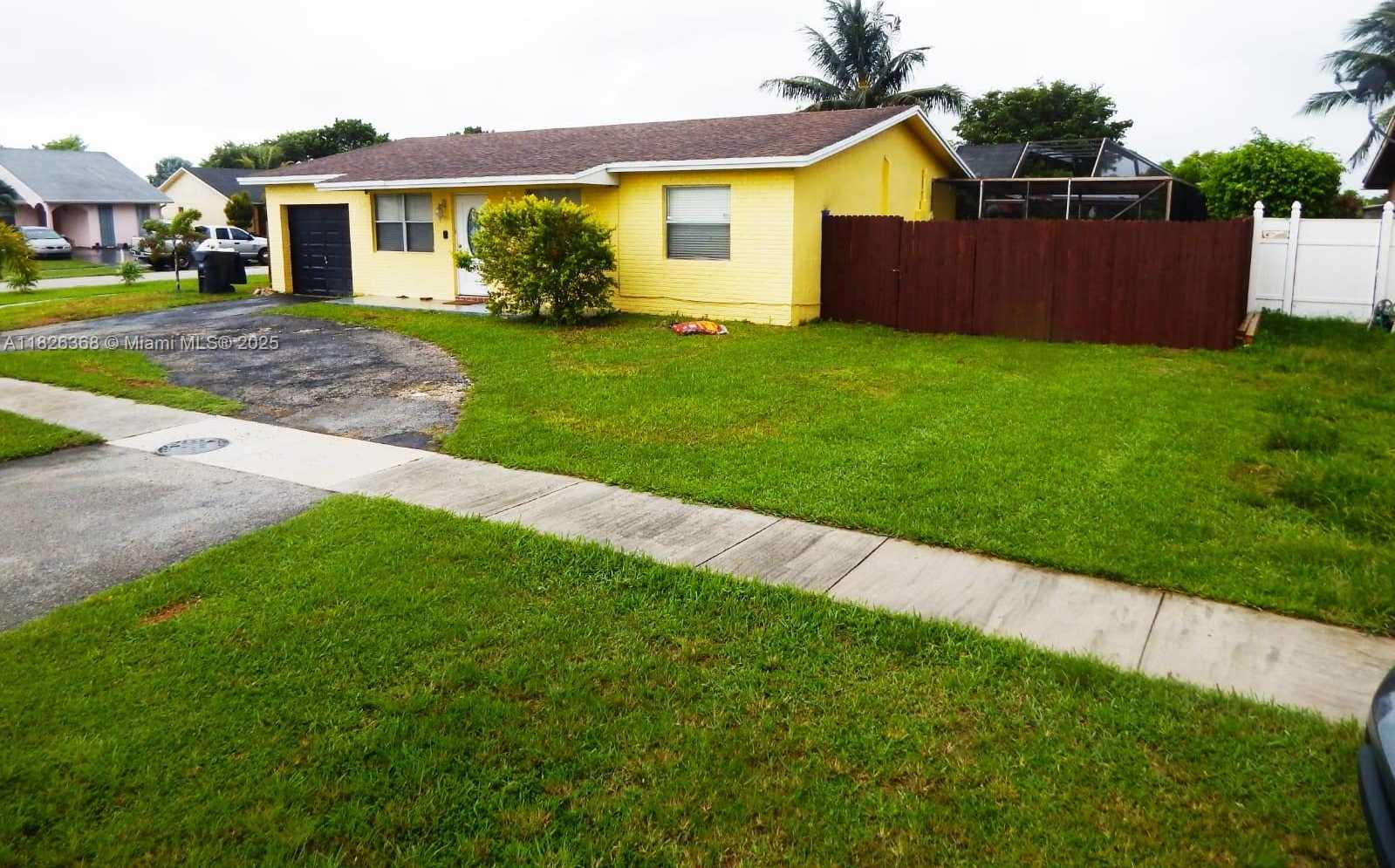 Small Image of 7301 SOUTH WEST 8TH ST, North Lauderdale Number 2