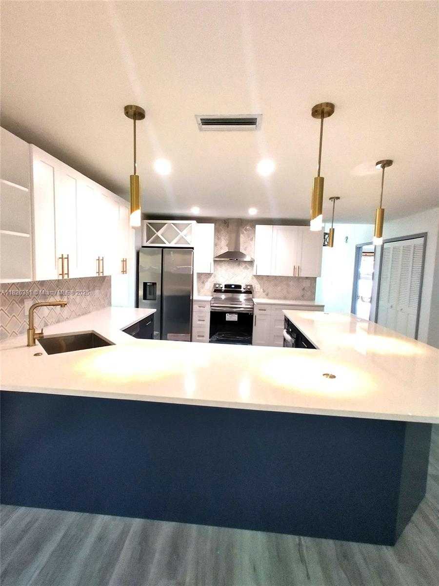 Small Image of 2280 CARSON LANE, Deltona Number 16