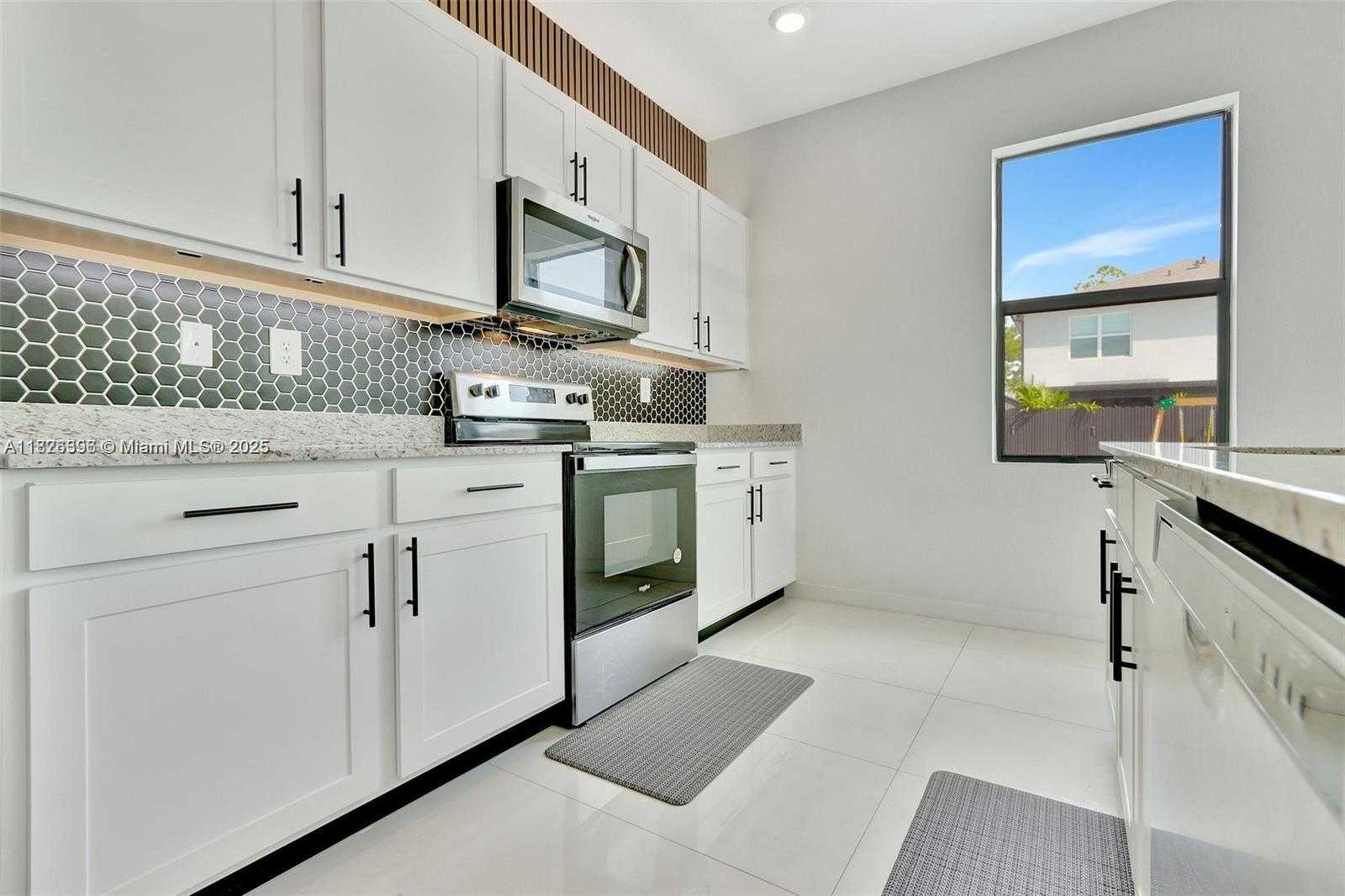 Small Image of 12973 266TH TER, Homestead Number 10