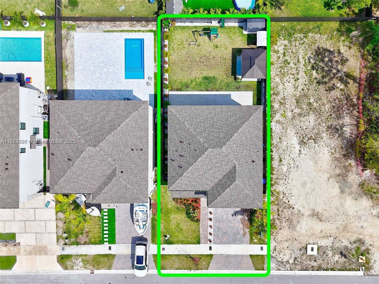 Small Image of 12973 266TH TER, Homestead Number 35