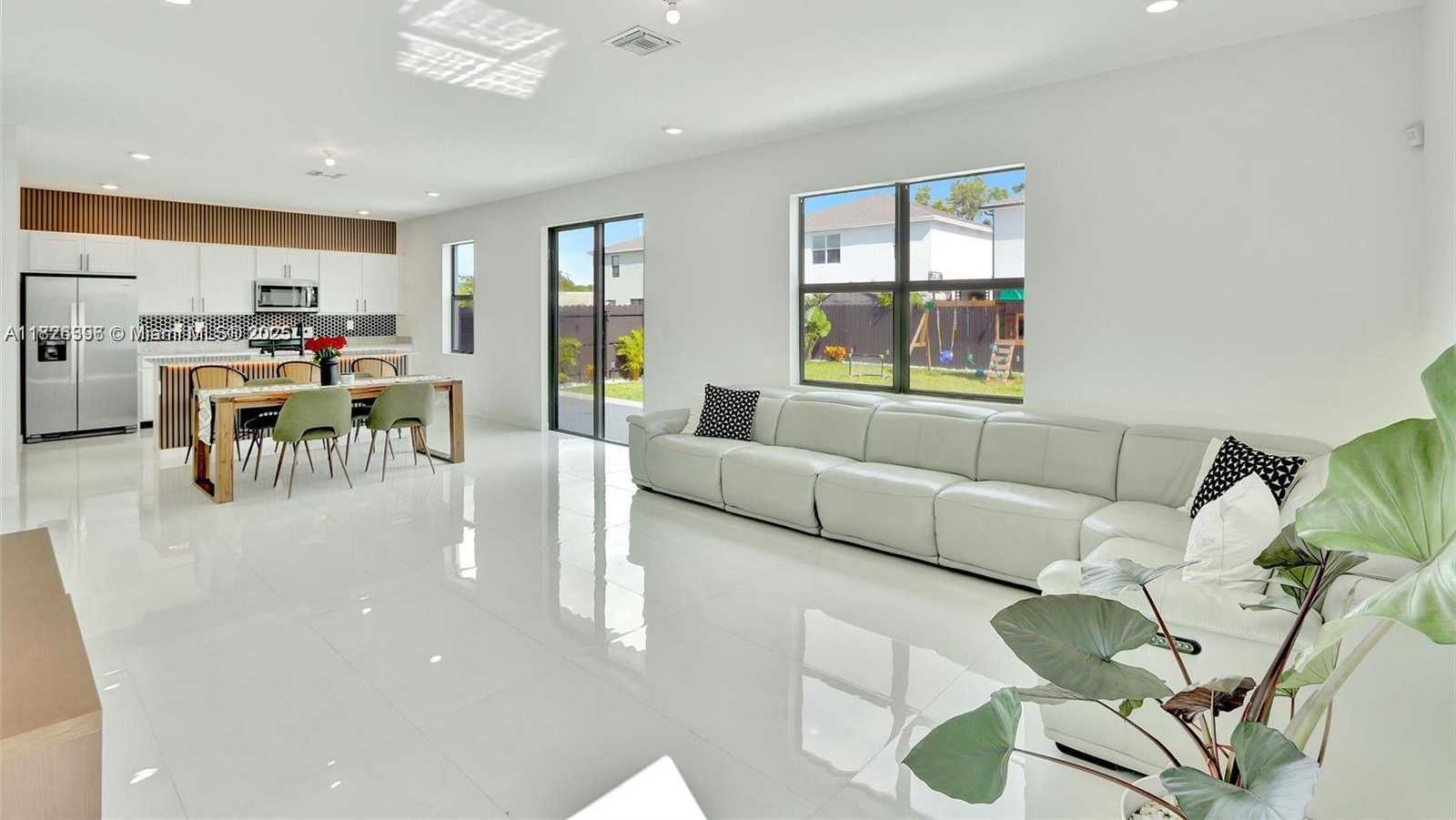 Small Image of 12973 266TH TER, Homestead Number 8