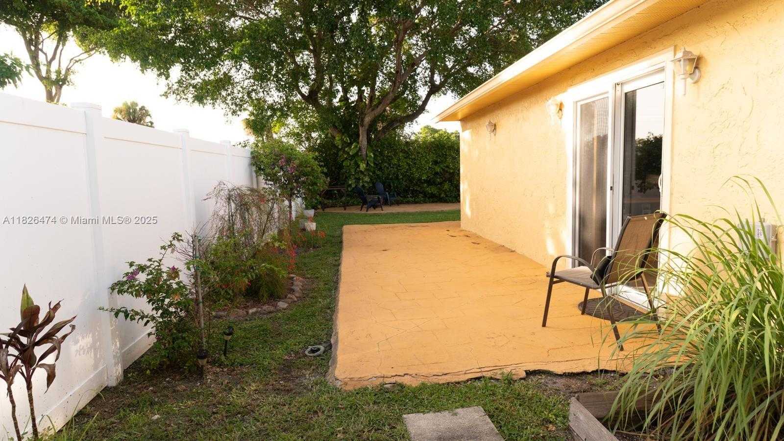 Small Image of 8443 GARDEN GATE PL, Boca Raton Number 18