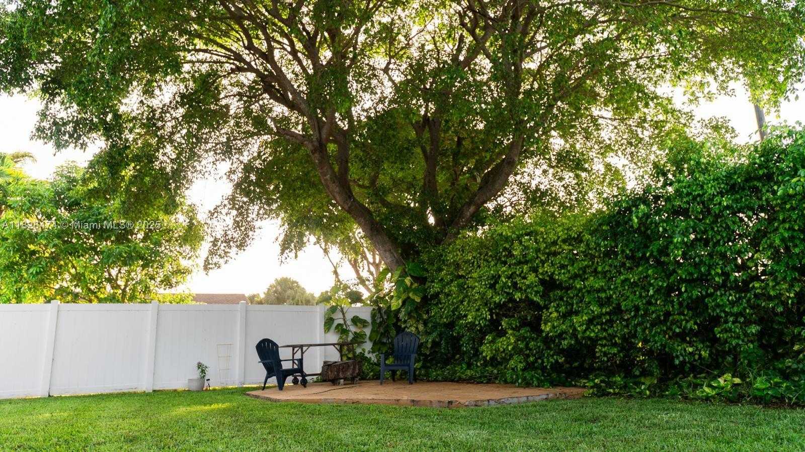 Small Image of 8443 GARDEN GATE PL, Boca Raton Number 19