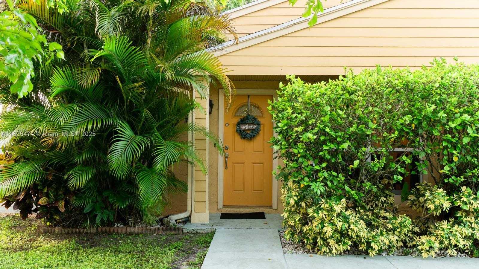 Small Image of 8443 GARDEN GATE PL, Boca Raton Number 3