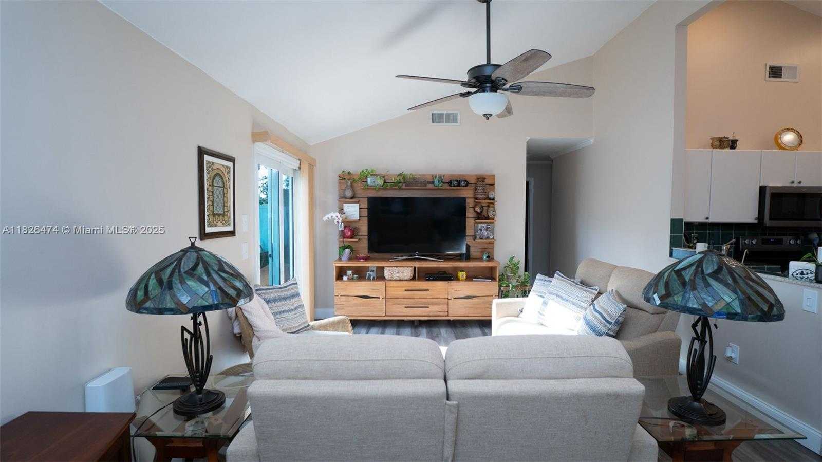 Small Image of 8443 GARDEN GATE PL, Boca Raton Number 7