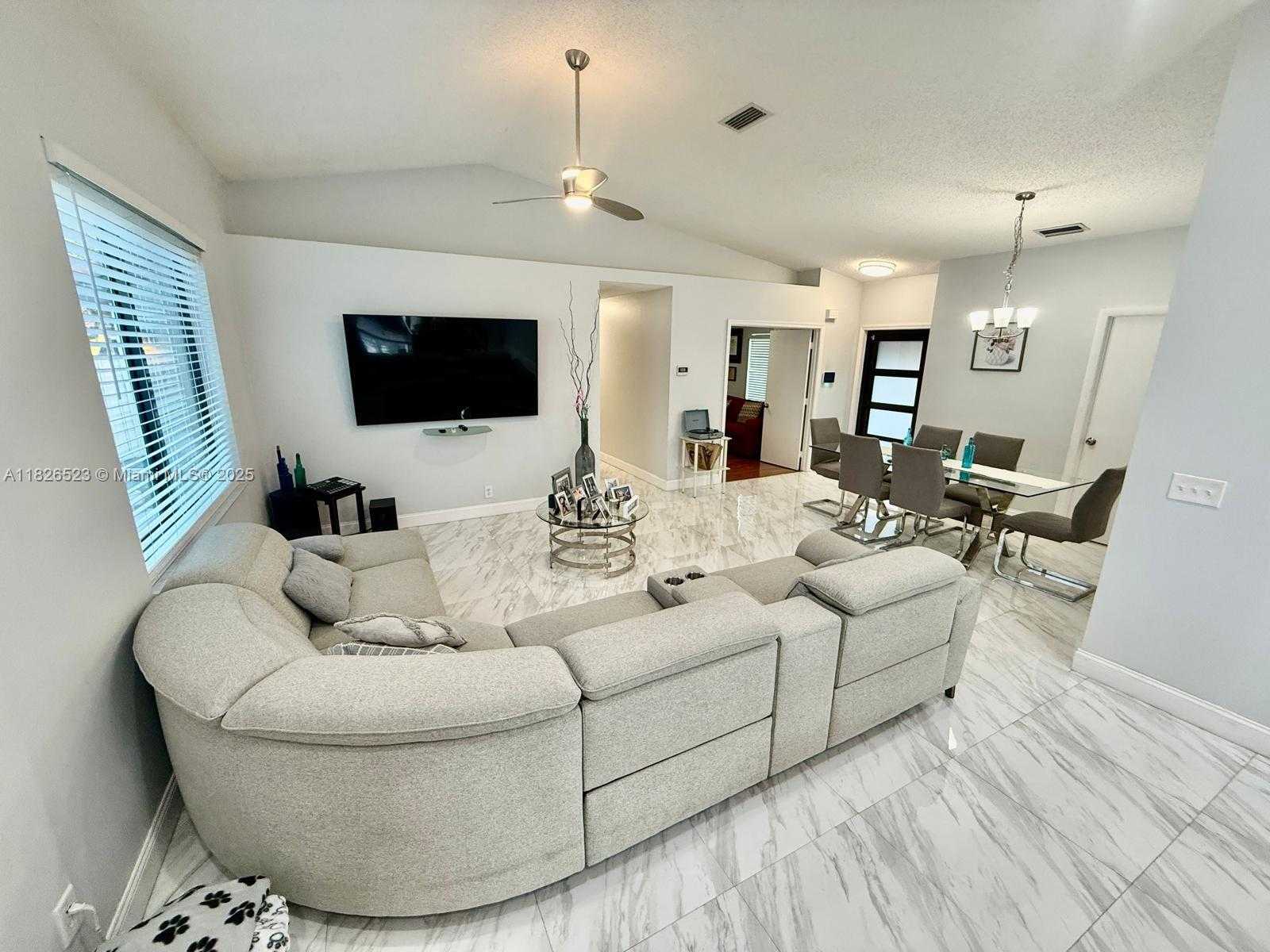 Small Image of 17673 SOUTH WEST 19TH ST, Miramar Number 13