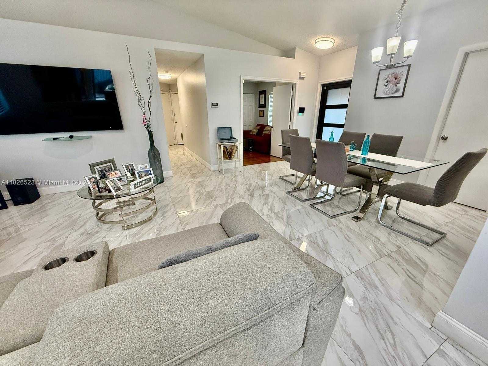 Small Image of 17673 SOUTH WEST 19TH ST, Miramar Number 15